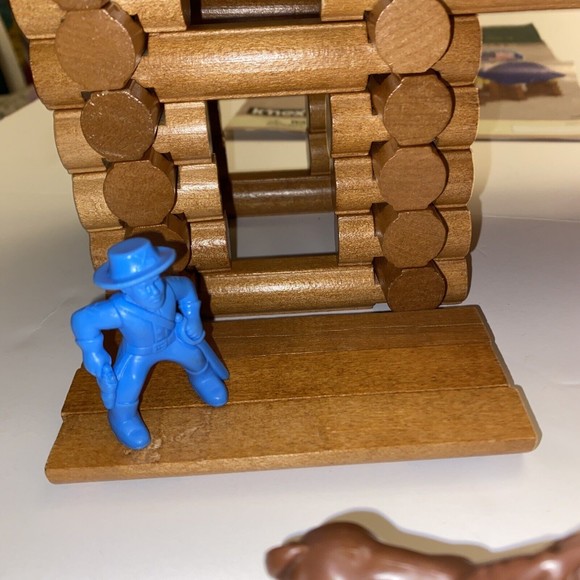 Lincoln Logs Centennial Edition Tin K’NEX Extra Pieces Cowboy Horses Set - Picture 8 of 12